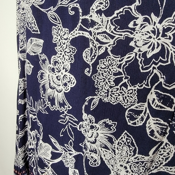 Band Of Gypsies Bohemian Ruffled Top - Picture 9 of 11